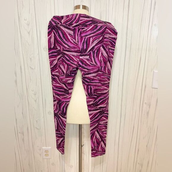 ❌SOLD❌LULA ROE Shades of Purple TC Leggings - Picture 3 of 6